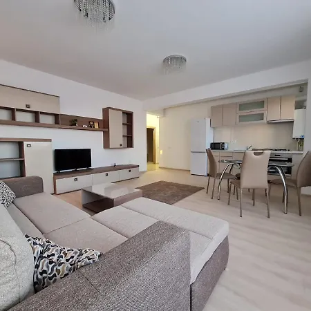 Yza Apartament By The Lake